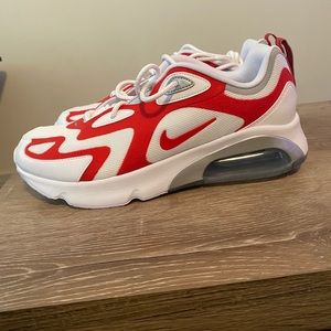 Nike Air Max 200 “University Red”